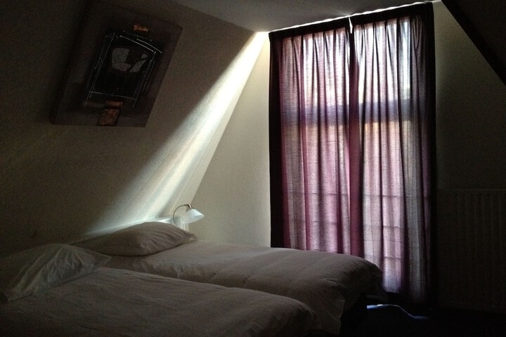 Room 13 of 61