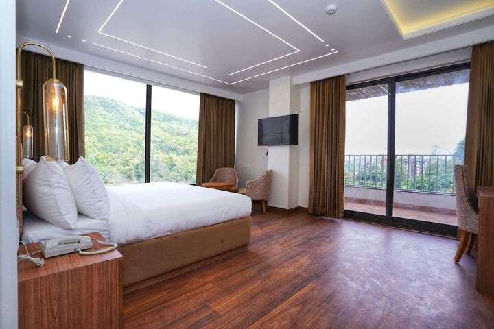Room 19 of 40