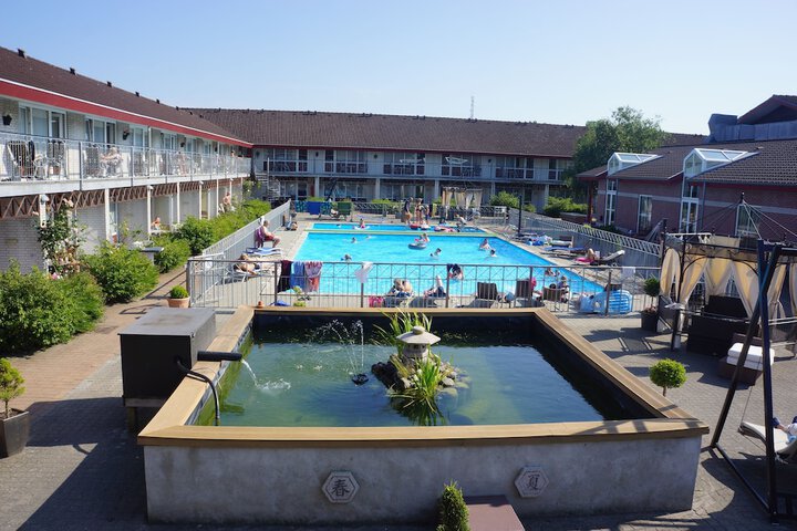 Pool 59 of 73