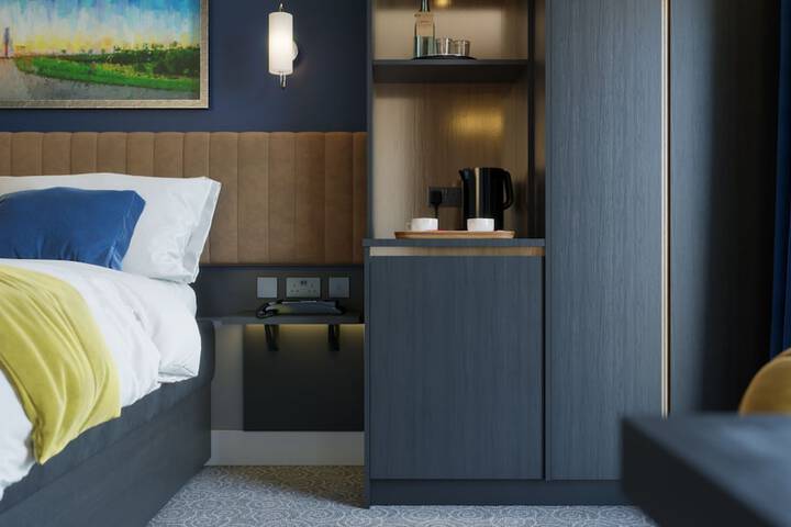 Room 9 of 75