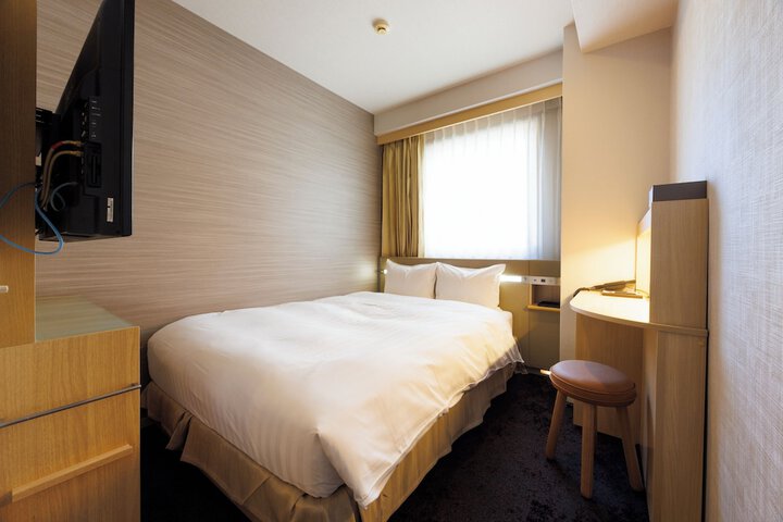 Room 13 of 29
