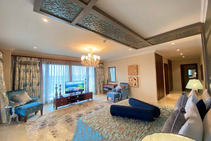 Room 14 of 125