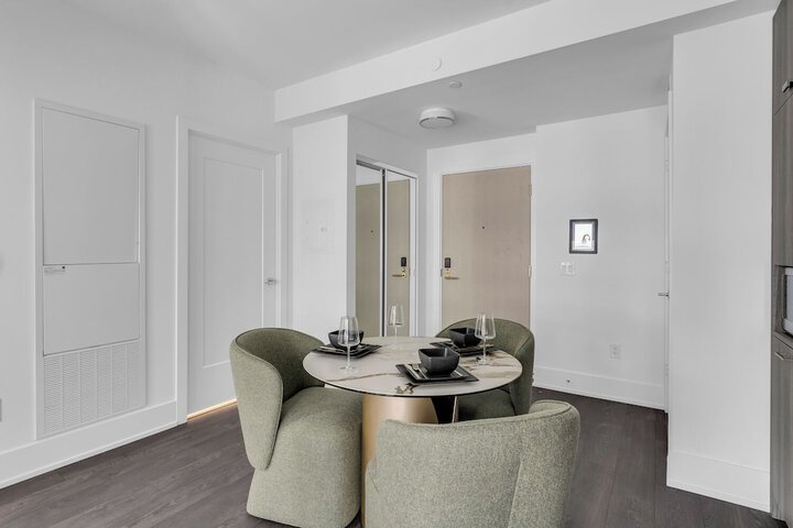 Room 25 of 85