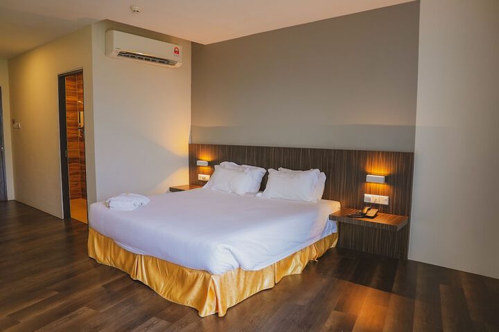 Room 16 of 51