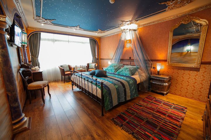 Room 5 of 67