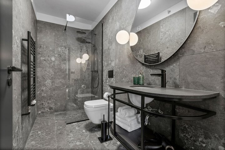 Room 45 of 48