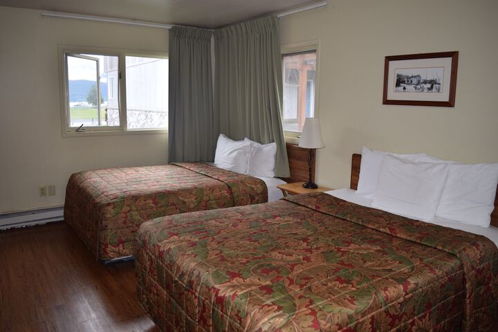 Room 5 of 33