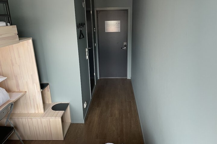 Room 3 of 69