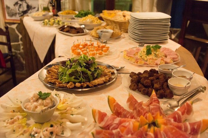 Dining 3 of 20