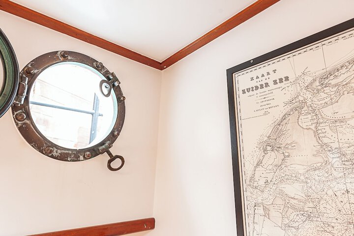 Room 16 of 86