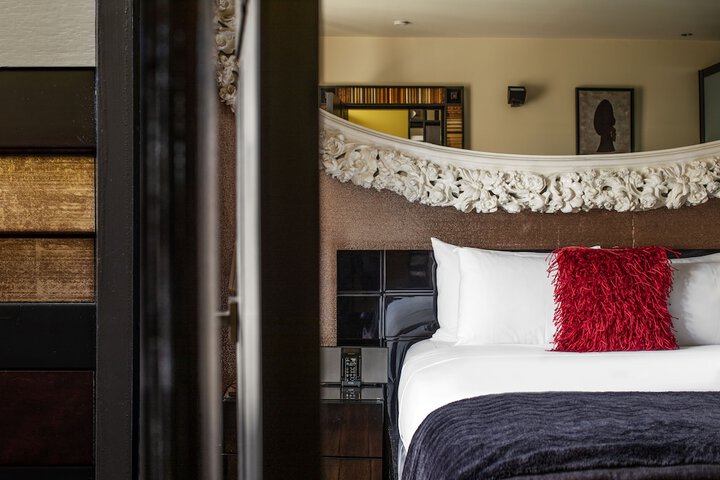 Room 3 of 31