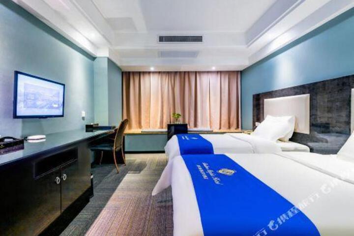 General 2 of 23