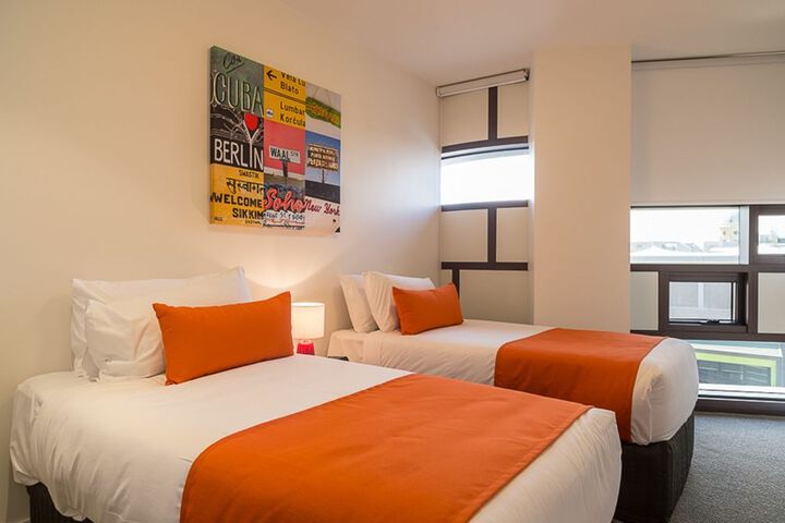 Room 5 of 28