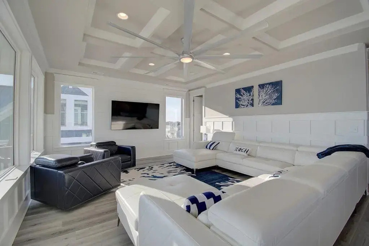 Room 3 of 24