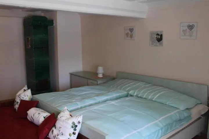Room 5 of 14