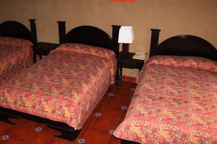 Room 8 of 18