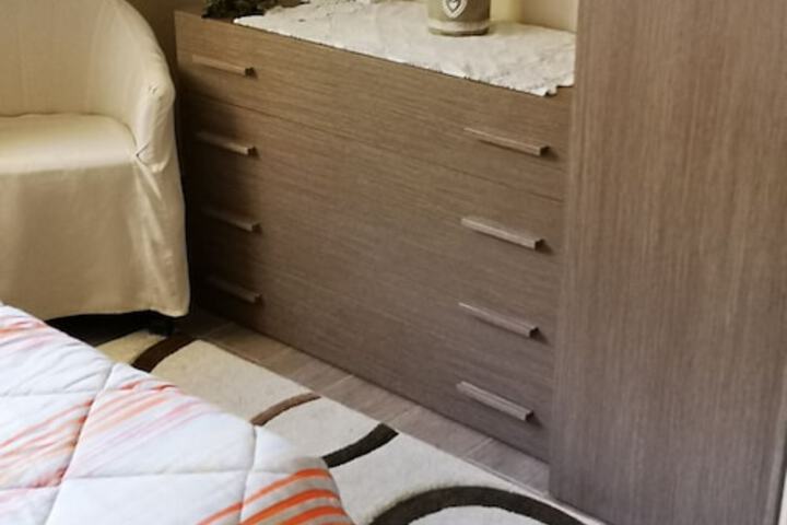 Room 10 of 46