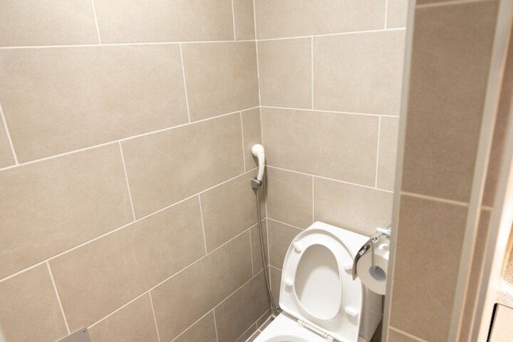 Room 16 of 27