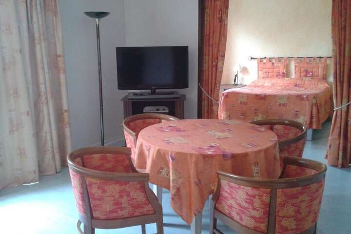 Room 8 of 47