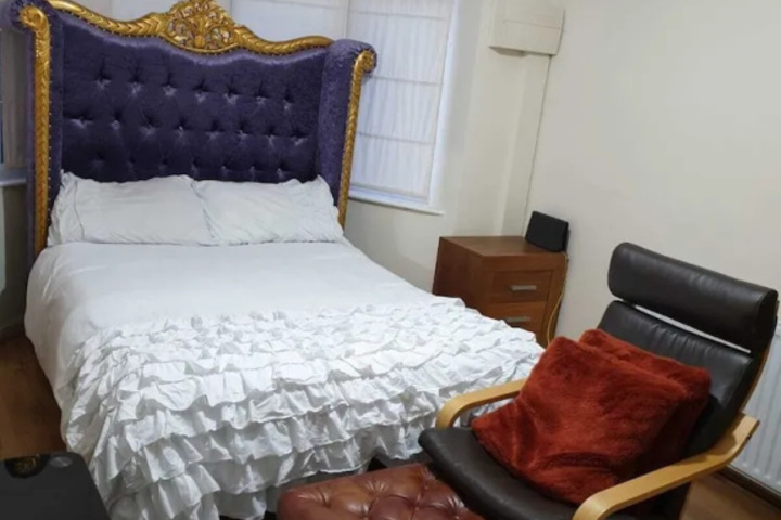 Room 2 of 23