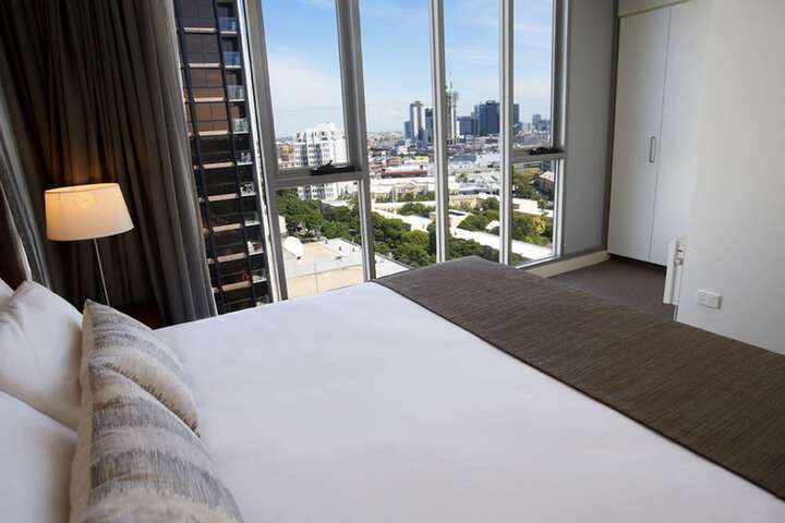 Room 13 of 36