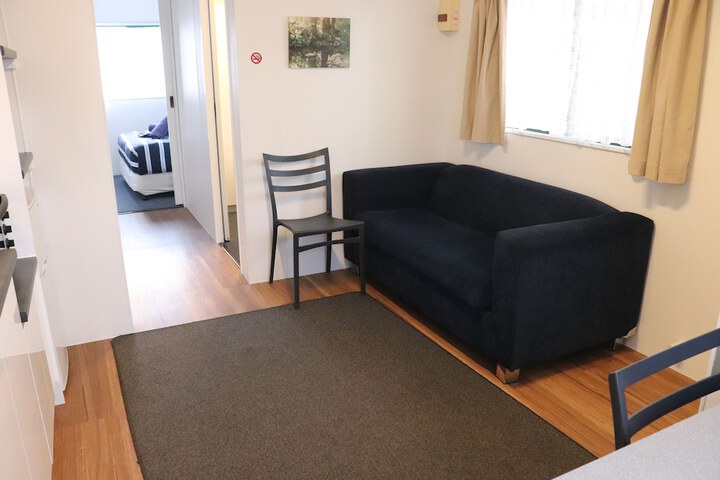 Room 27 of 91