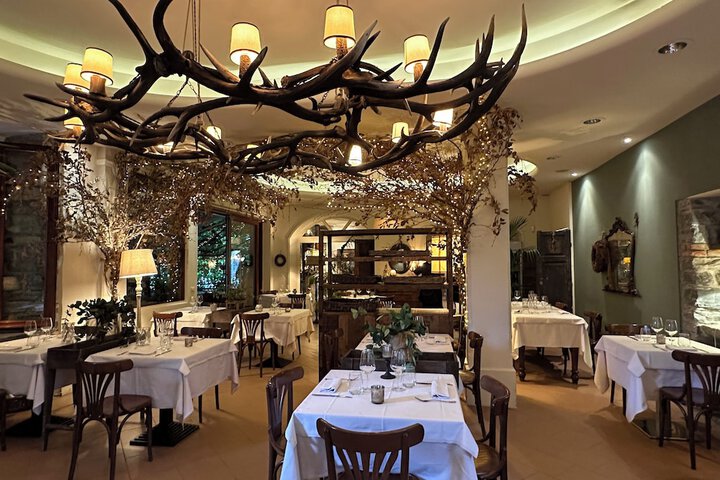 Dining 128 of 140