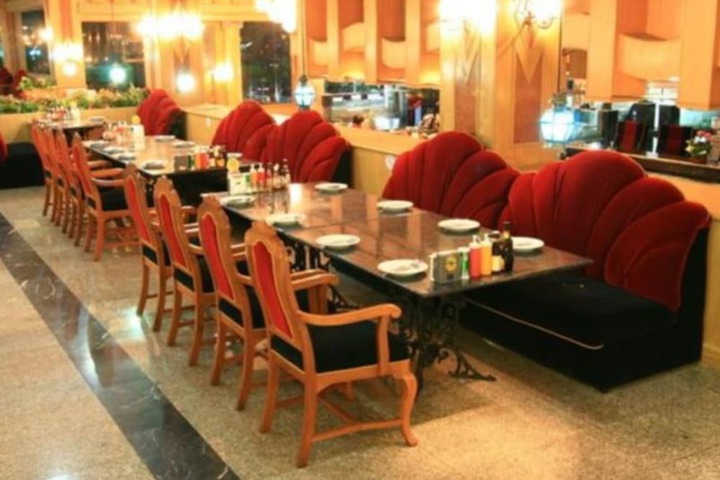 Breakfast/Coffee Service 13 of 20