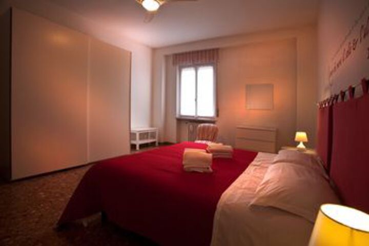 Room 7 of 31