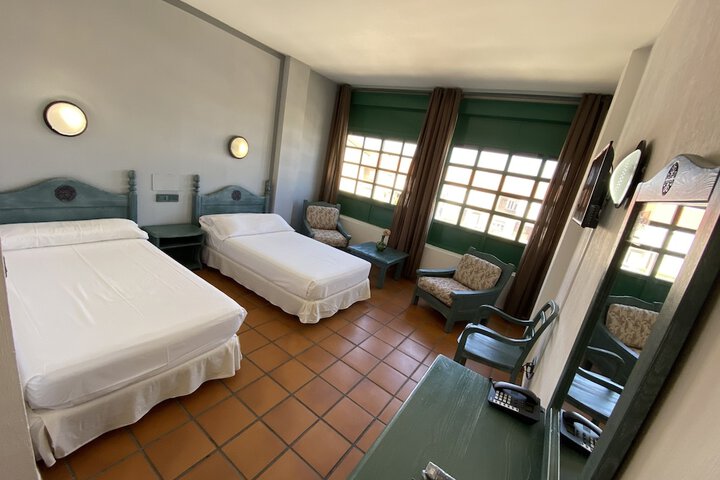 Room 18 of 35