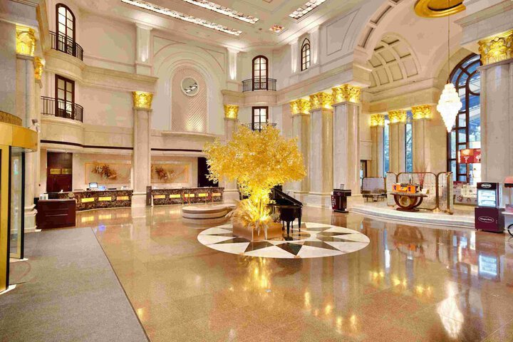 Hotel Interior 4 of 115