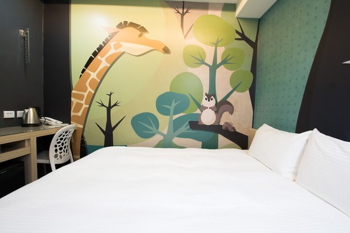 Room 21 of 69