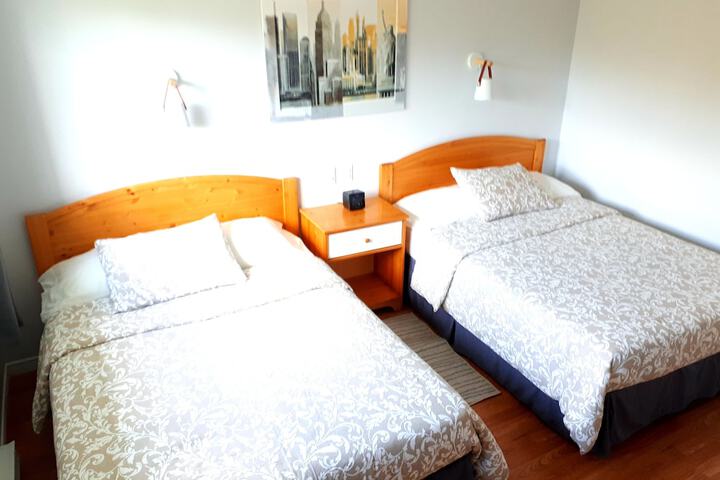 Room 13 of 118