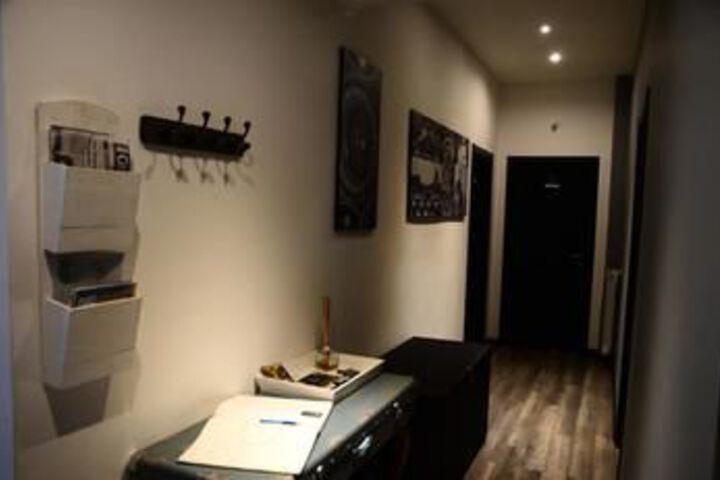 Room 10 of 20