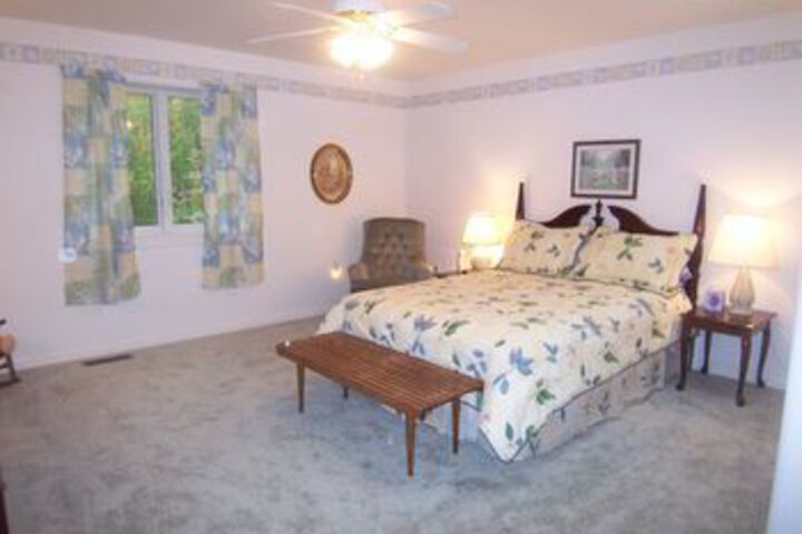 Room 25 of 62