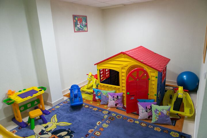 Childrens Activities 121 of 181