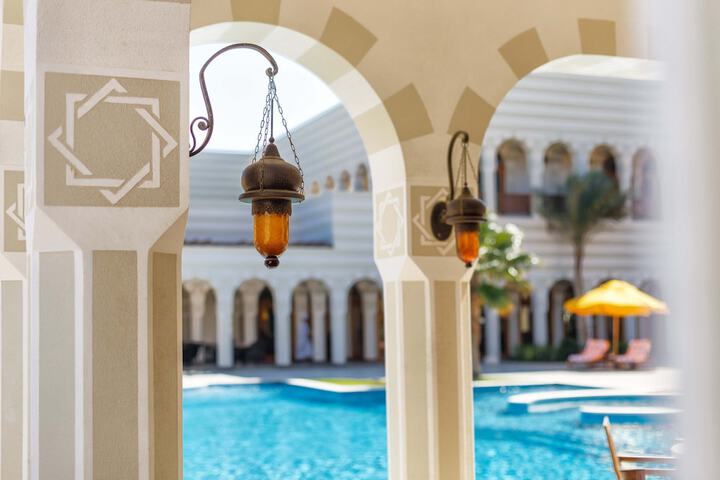 Hotel Pool