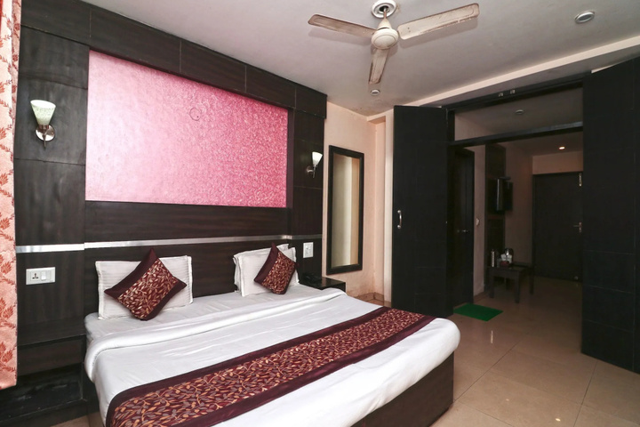 Room 5 of 5
