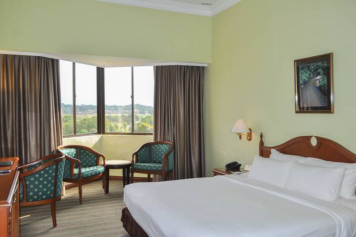 Room 10 of 41