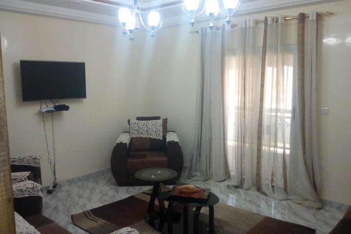 Room 2 of 5