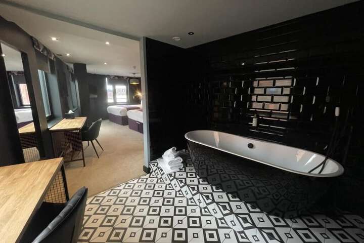 Room 22 of 41
