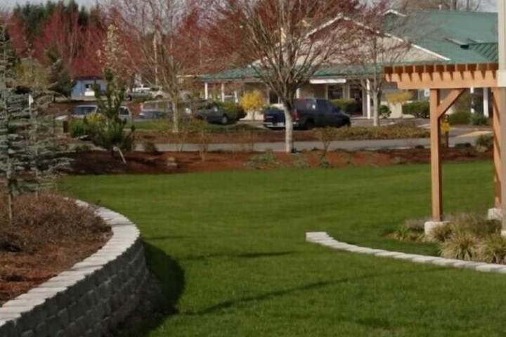 Property Grounds 22 of 38