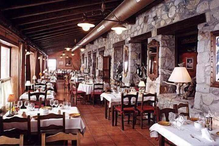 Dining Photos