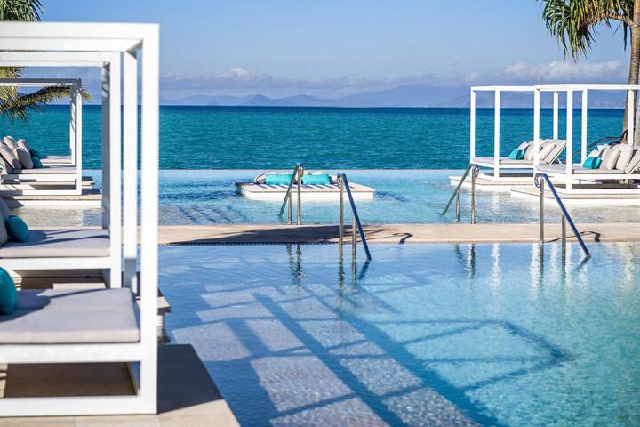 Pools & Facilities