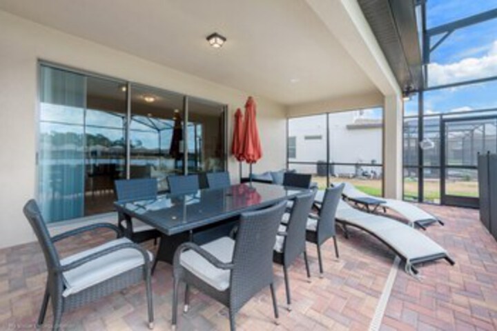 Terrace/Patio 7 of 310