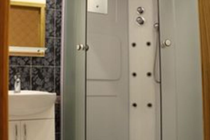 Room 3 of 25