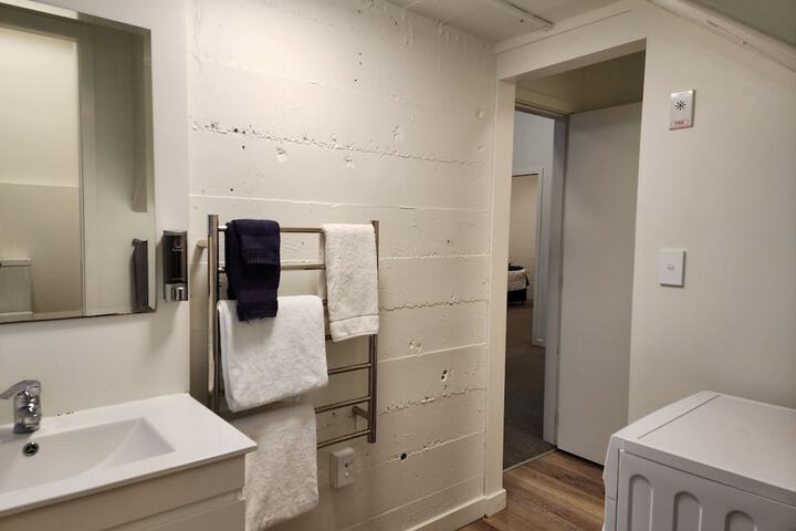 Room 110 of 123