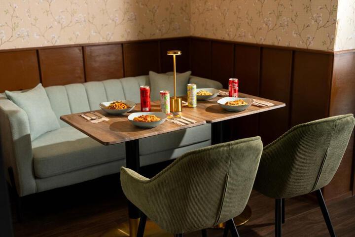 Dining 11 of 23