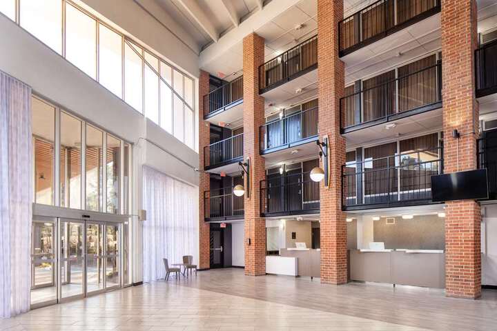 Red Lion Inn & Suites Columbia NE Ft. Jackson
