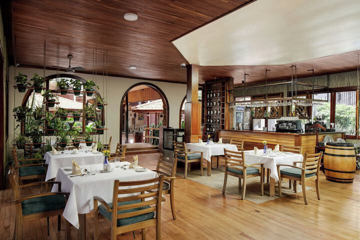 Dining 105 of 127